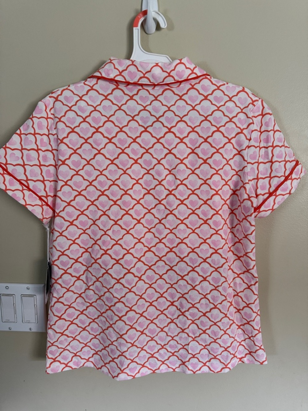 Roller Rabbit x Target Geo Hearts Short Sleeve and Shorts Pajama Set. XS - Picture 2 of 3